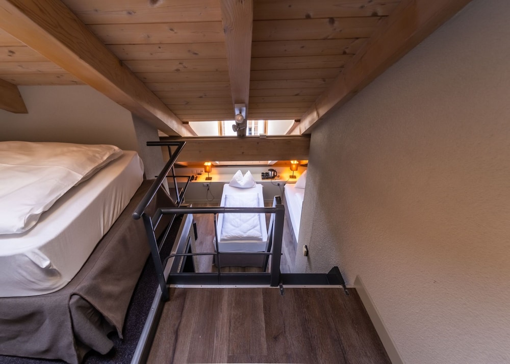 Guesthouse By the Hey 6/15