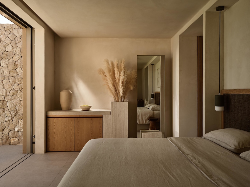 Executive, Suite, King Bed, Beach Front, Mini Pool