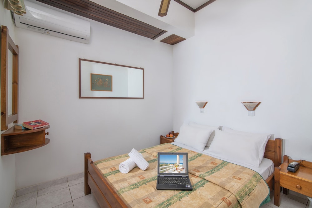 Iliostasi Beach Apartments 14/46