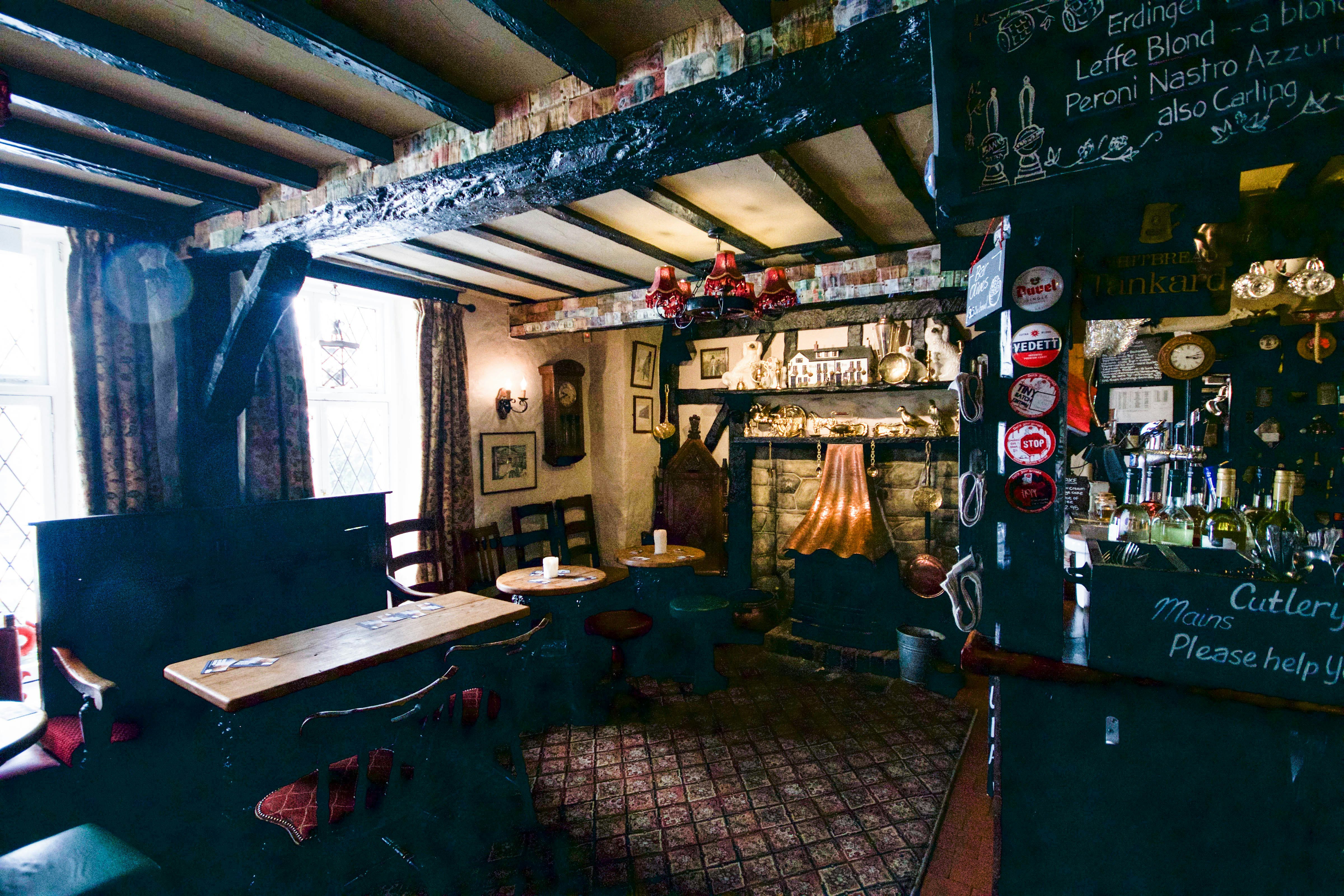 BLACK BOY INN 40/50
