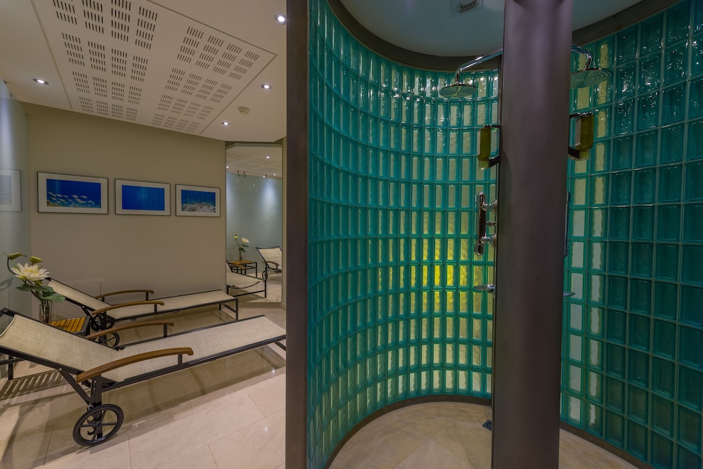 Miiro Le Grand Hôtel Cayre 47/50