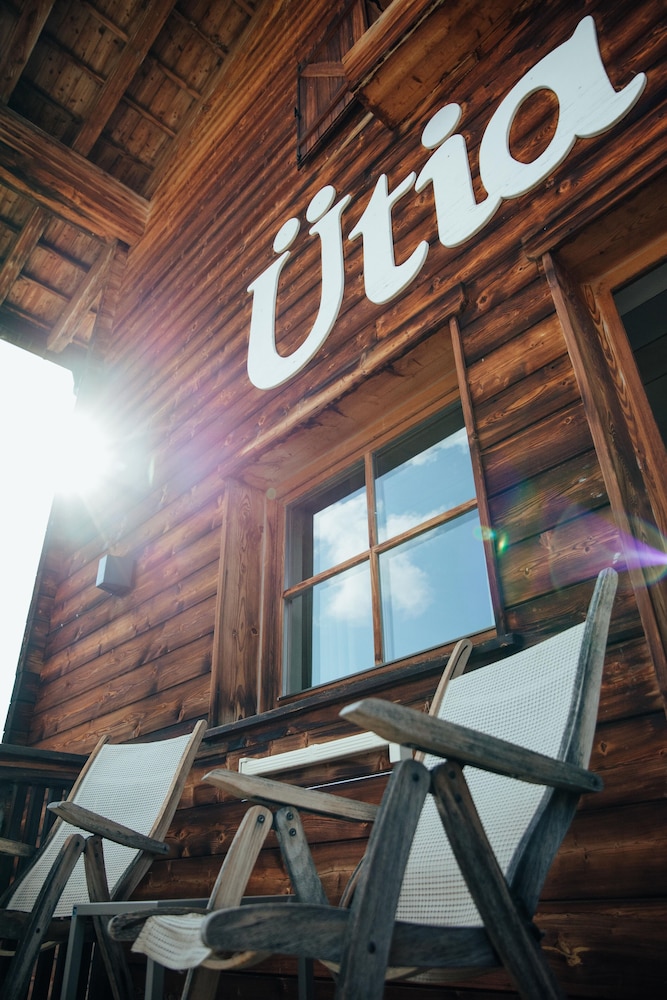 Utia de Borz 35/61