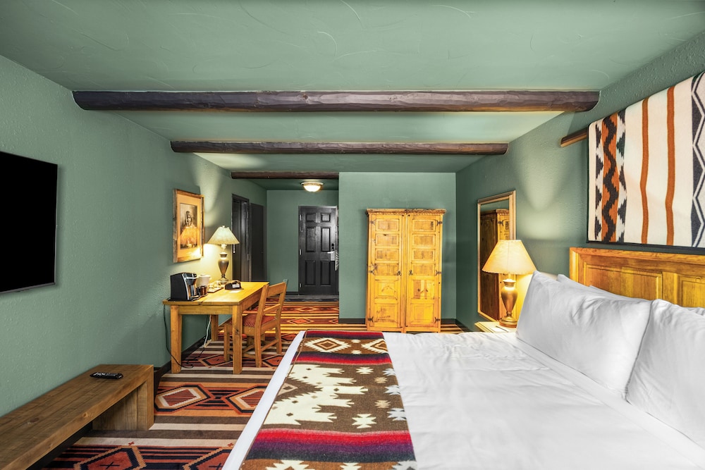 NUEVO, STANDARD, KING BED