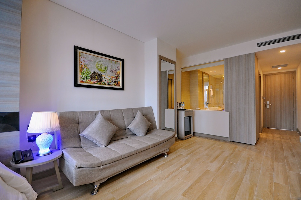 The Mcr Luxury Nha Trang 34/44