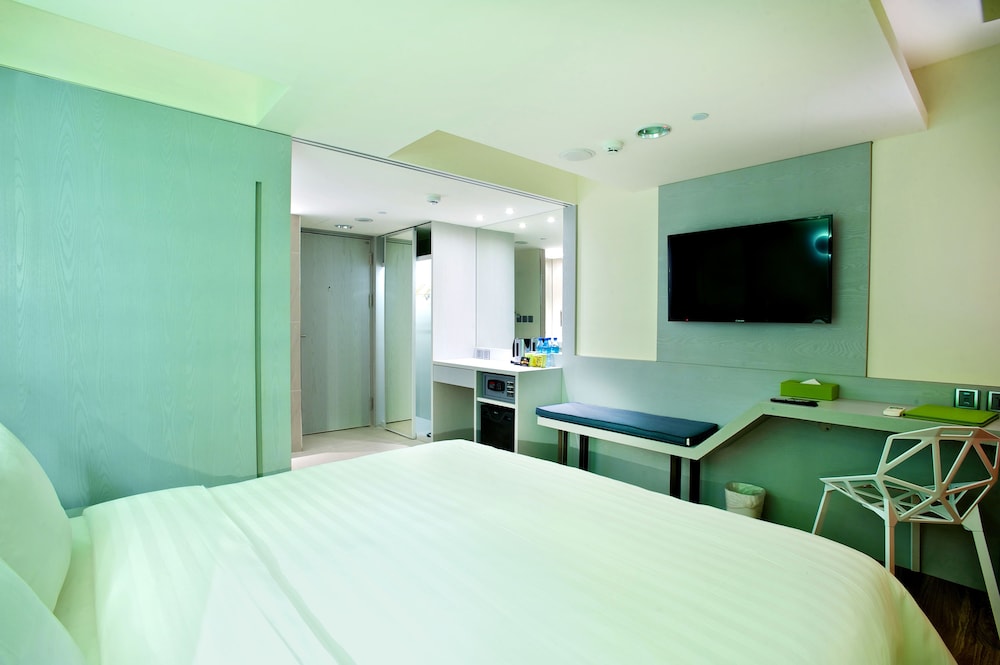 Fx Inn Kaohsiung Zhonghua Road Branch 18/56