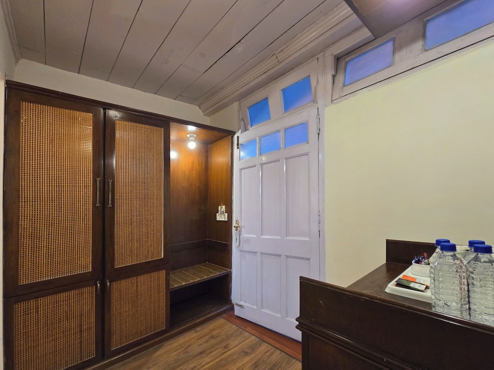 Woodville Palace 32/58