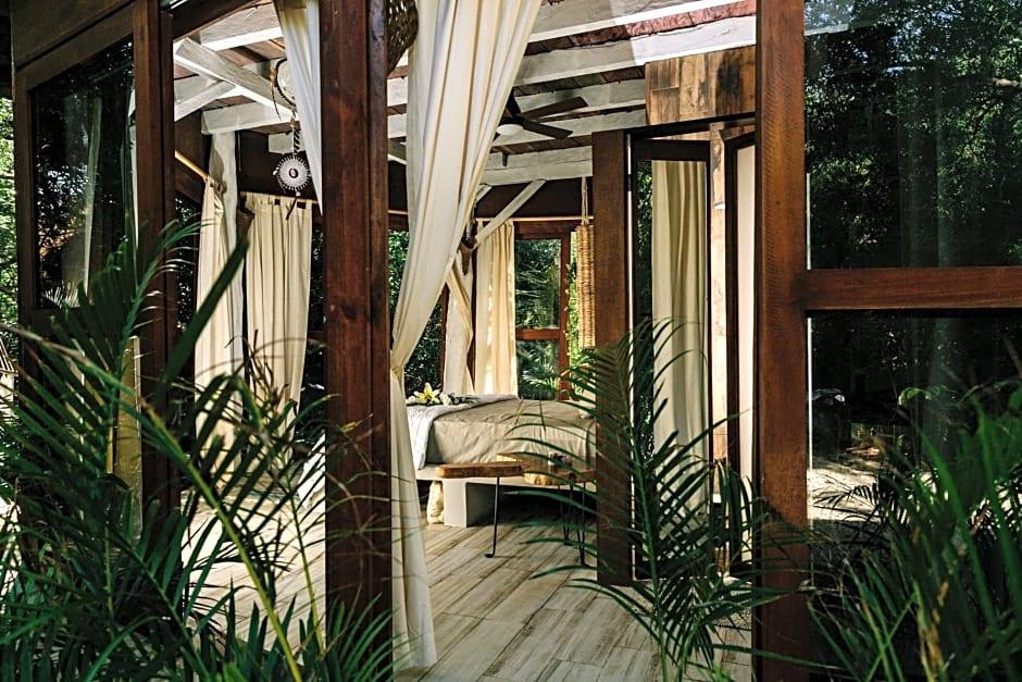Mamasan Treehouses & Cabins 42/50