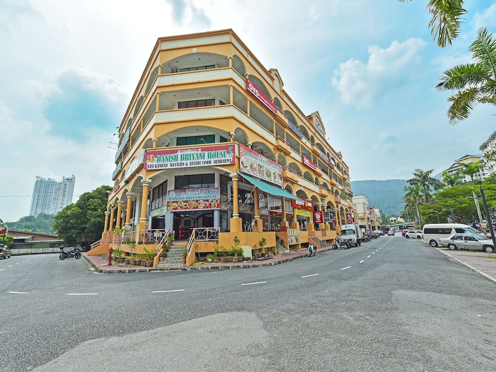 OYO 43933 Ferringhi Stay Iinn 4/57
