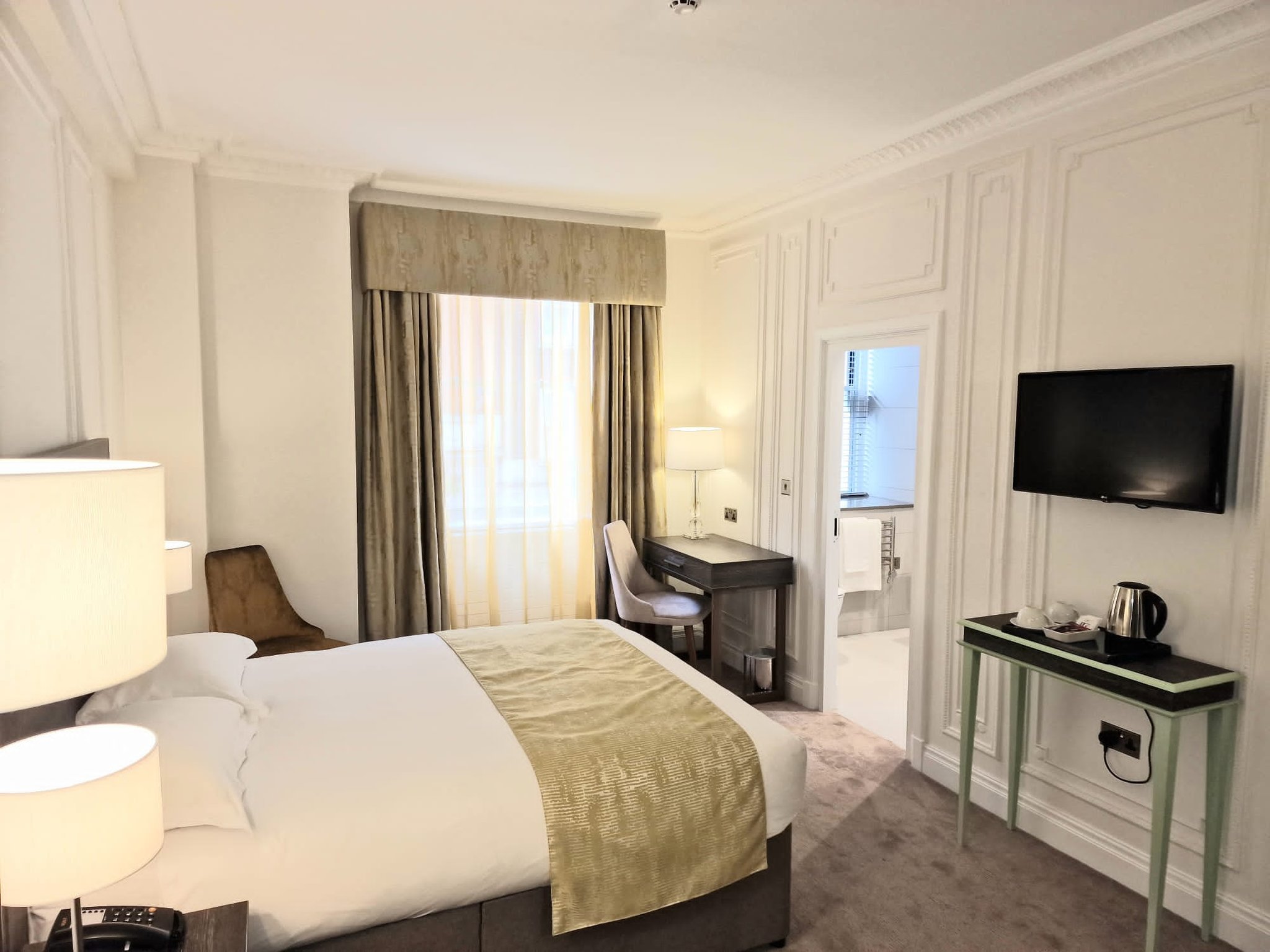 Astor Court Hotel 13/43
