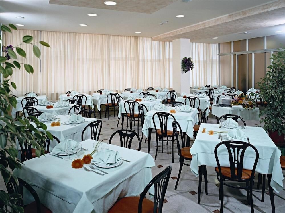 Hotel Madrid 18/26