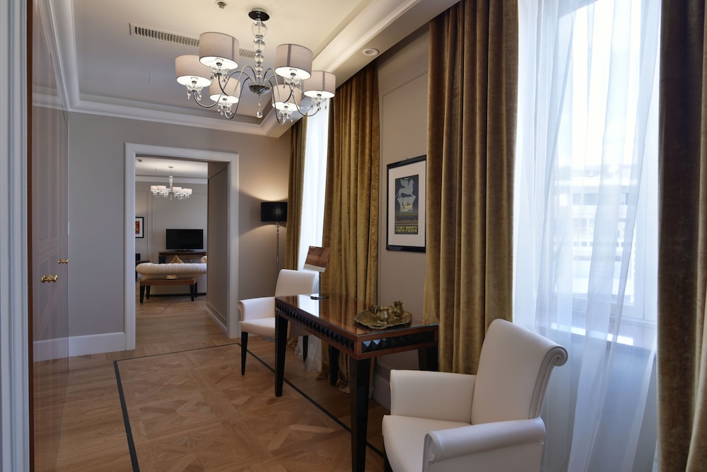 GRAND HOTEL YEREVAN 50/65