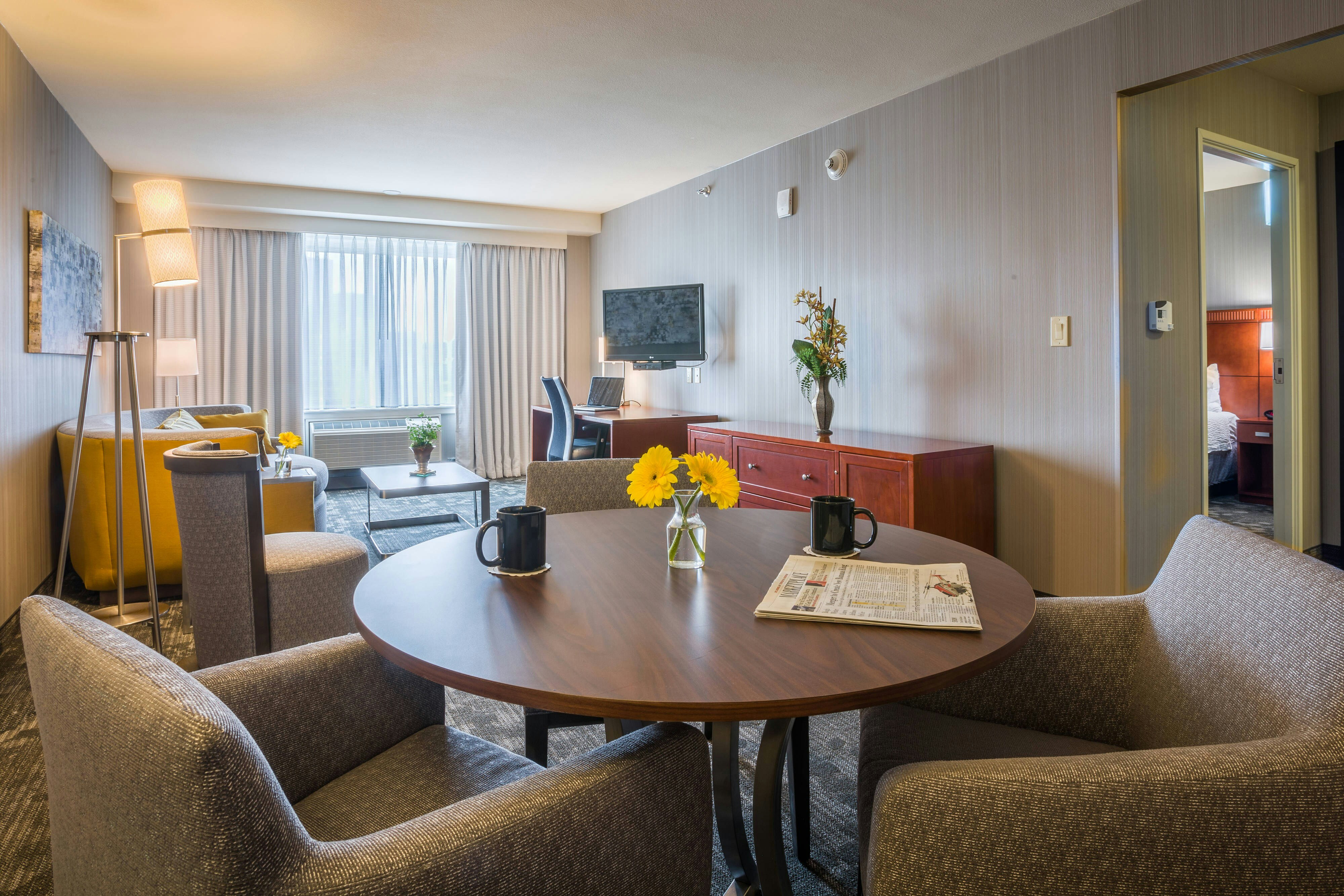 Courtyard By Marriott Culver City Los Angeles 44/46