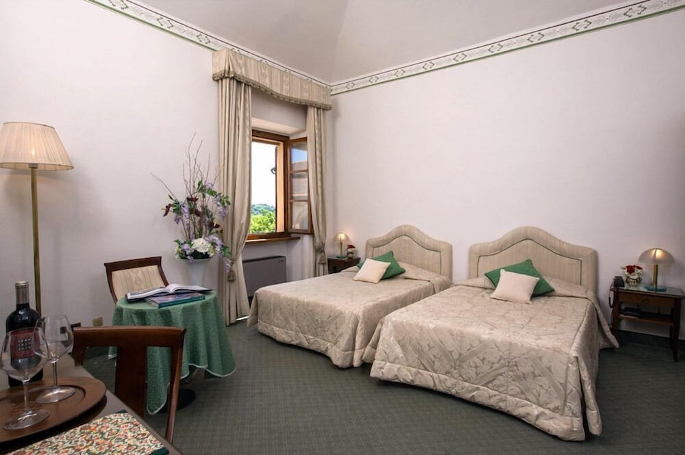 VIlla San Lucchese 18/56