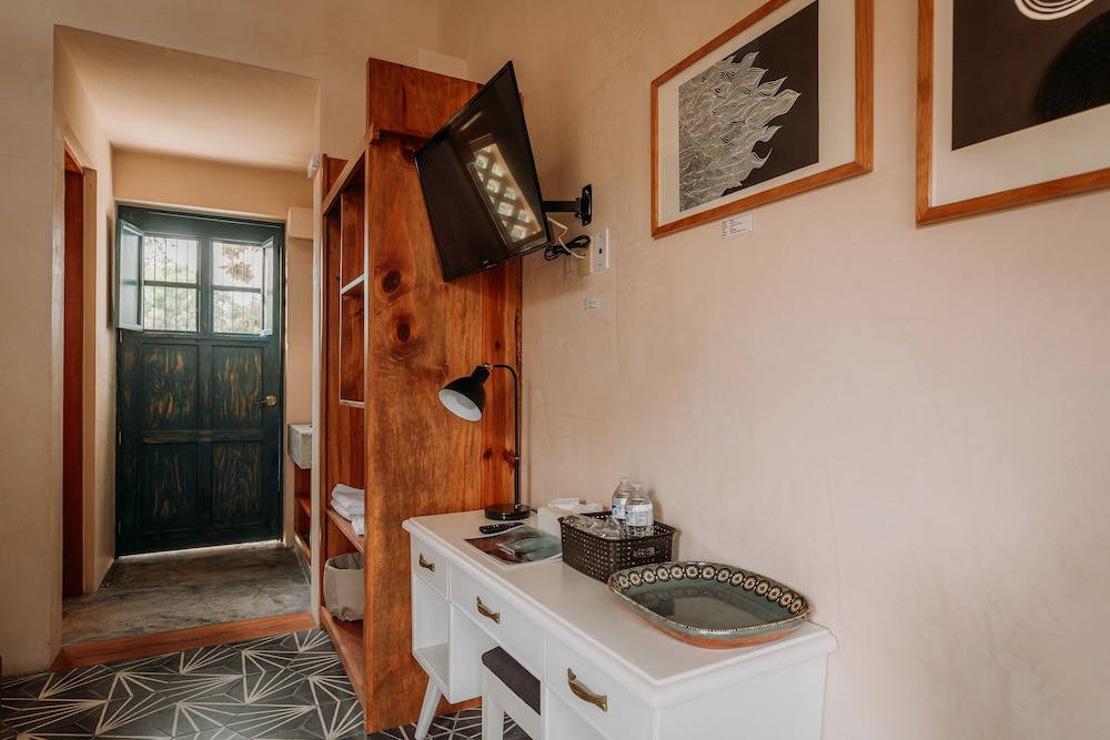 Hotel Waye 32/51