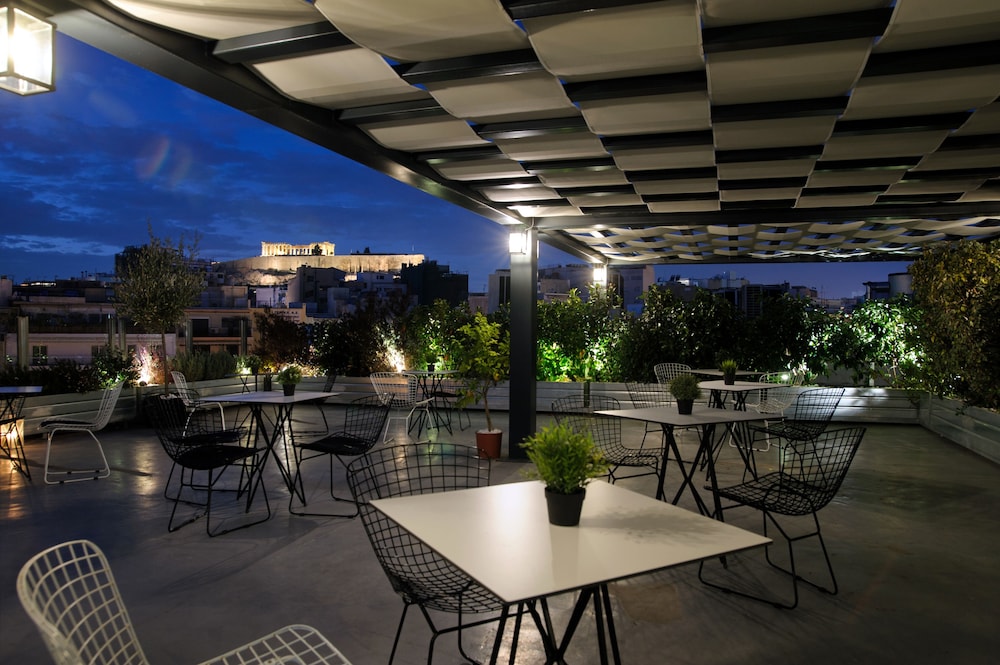 B4b Athens Signature Hotel 61/77