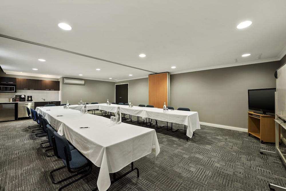 Quest Dandenong 23/27