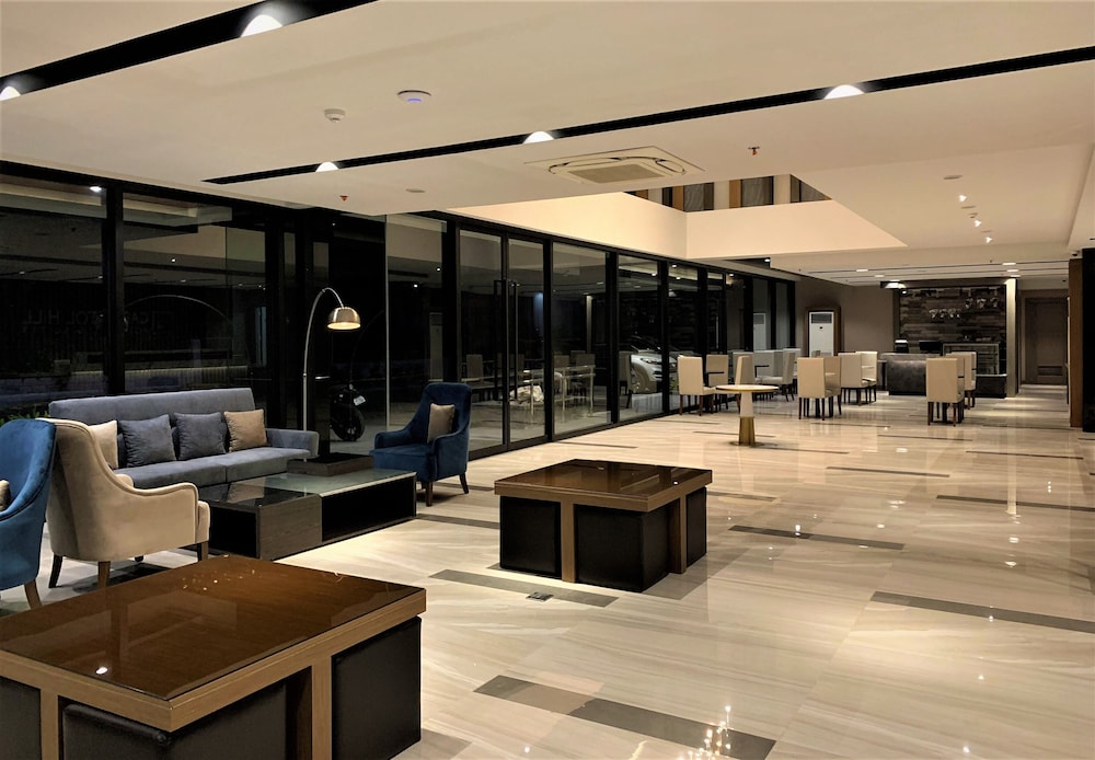 Capitol Hill Hotel and Suites 28/34