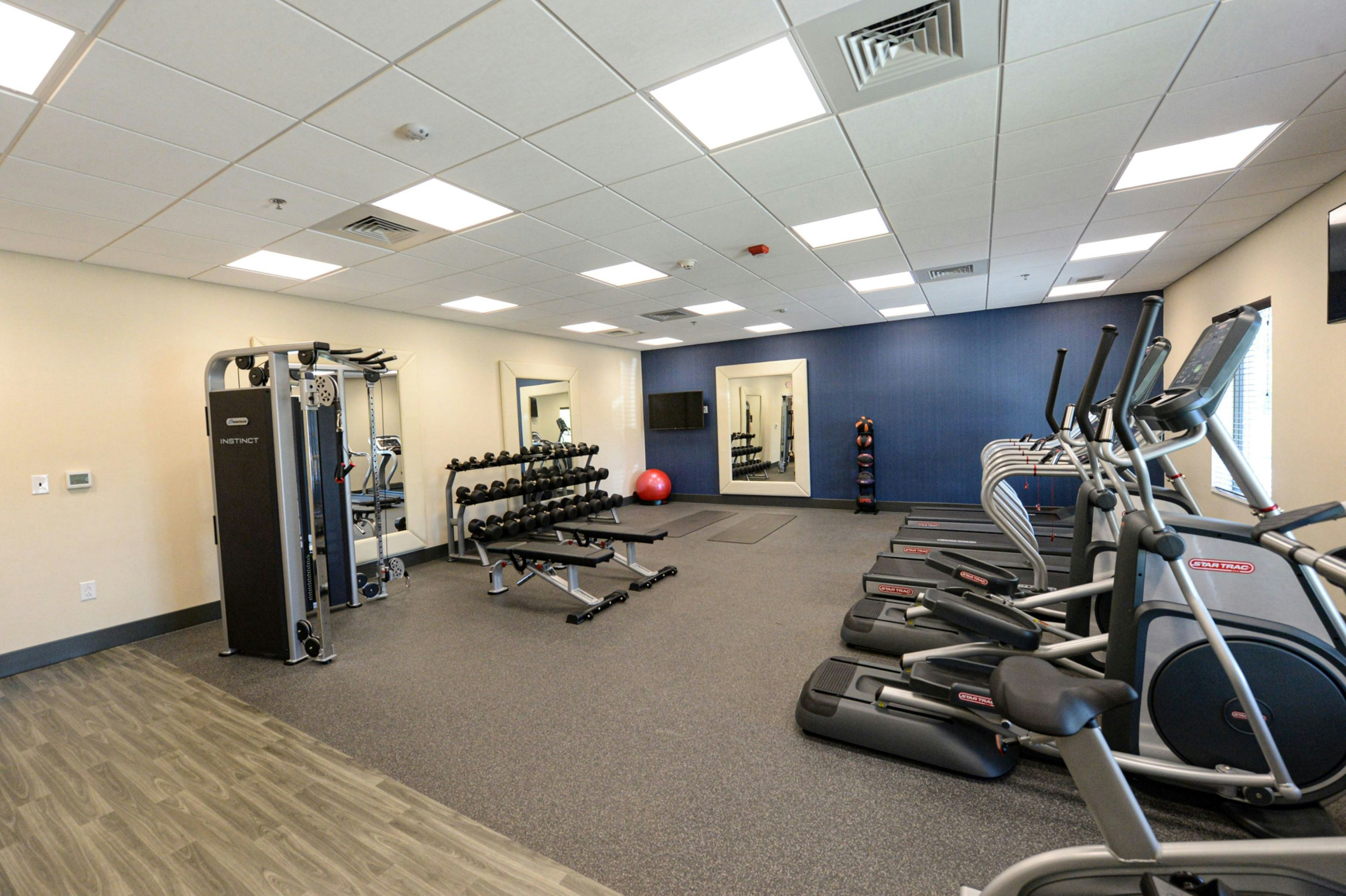 Hampton Inn Suites Lenoir Nc 52/76