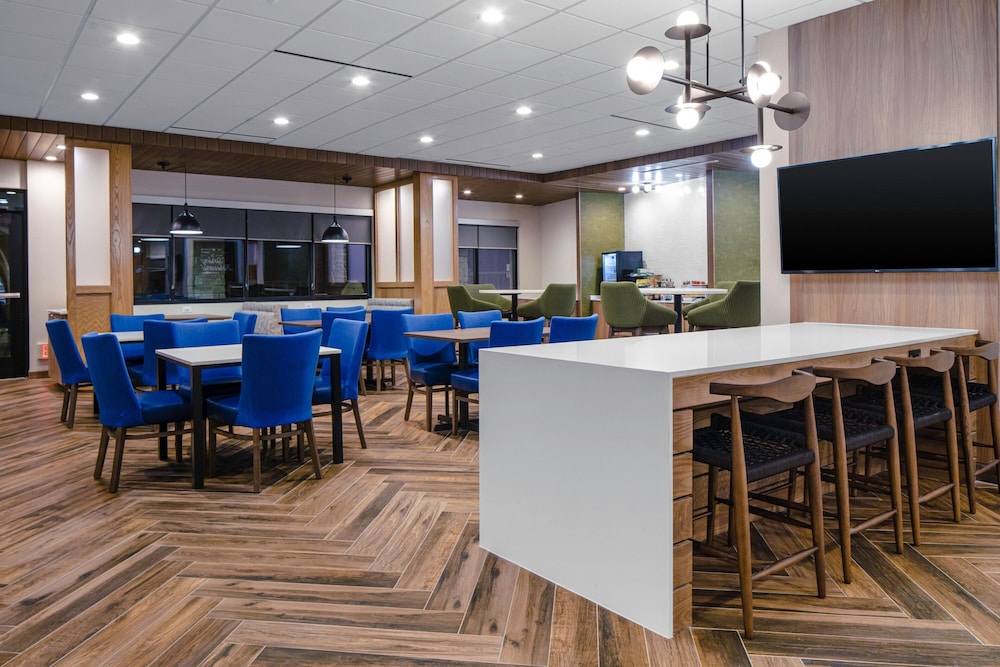 Fairfield by Marriott Inn & Suites Corinth 13/27
