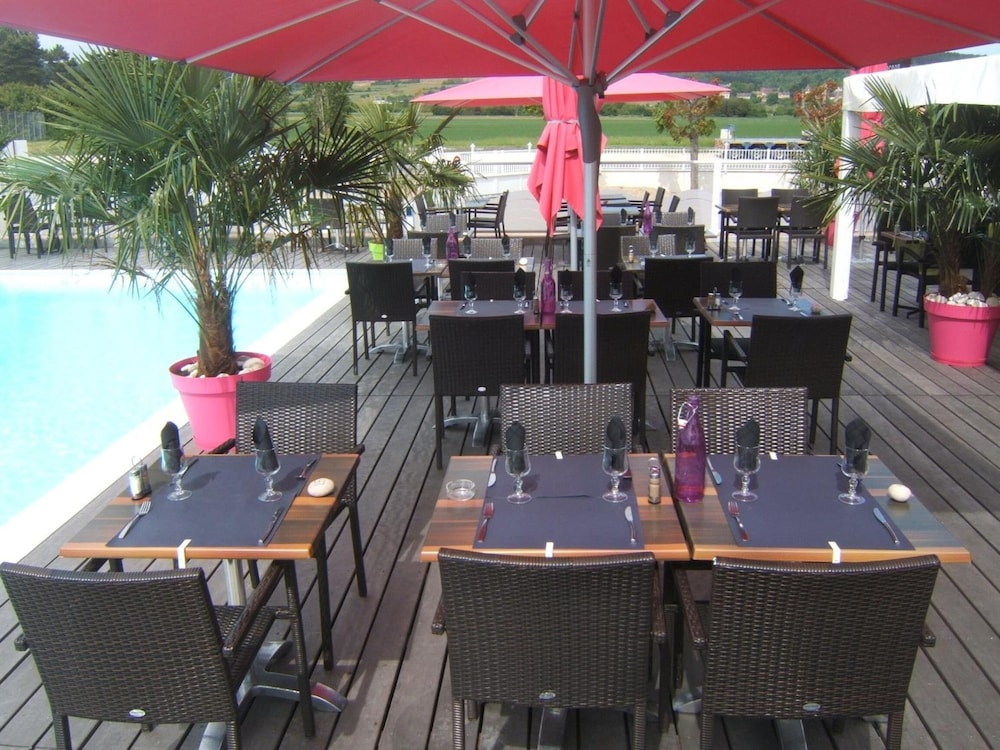 Brit Hotel Hermes 22/42