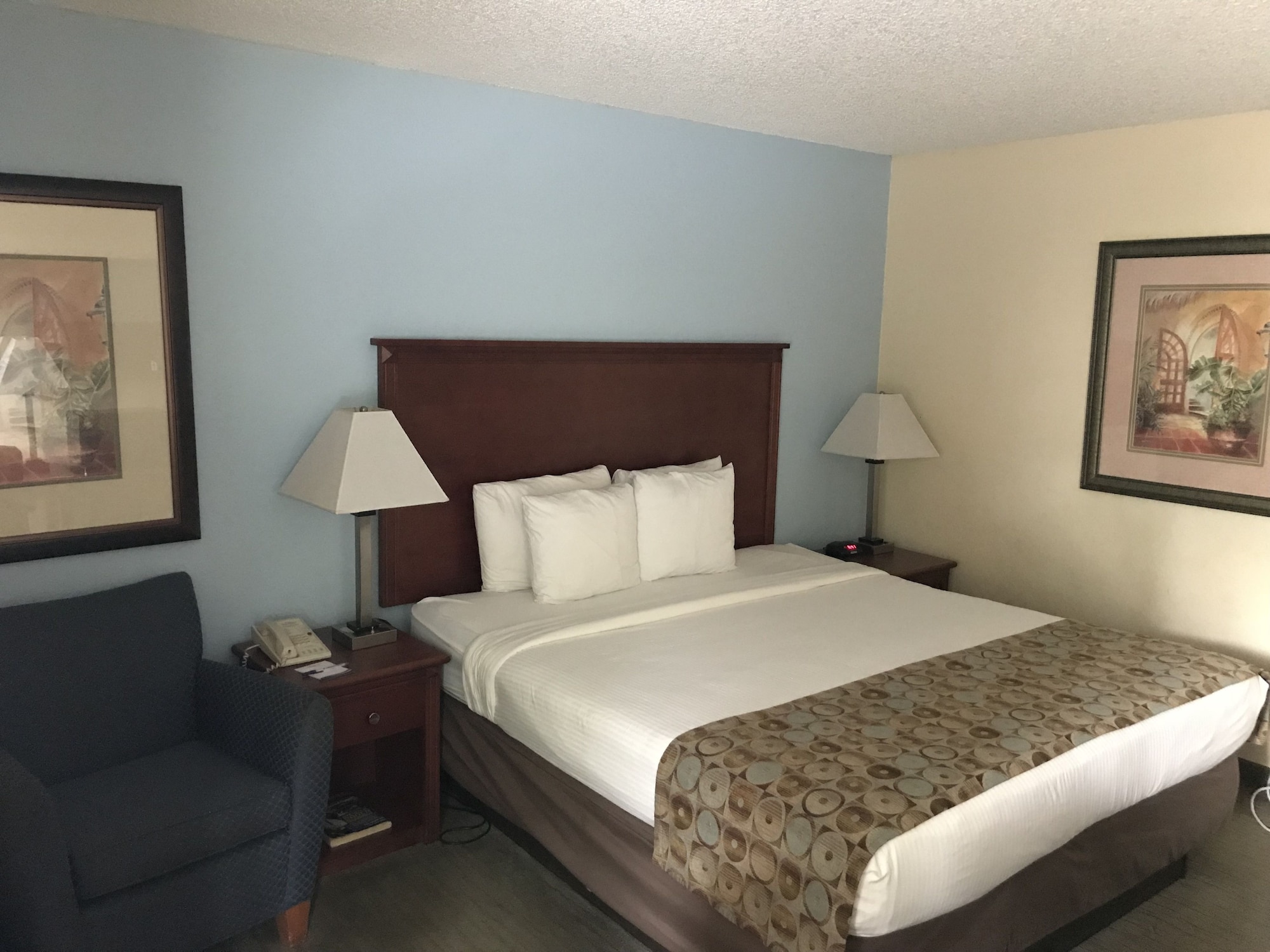 STANDARD, KING BED