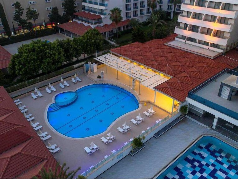 Club Hotel Mirabell 49/50