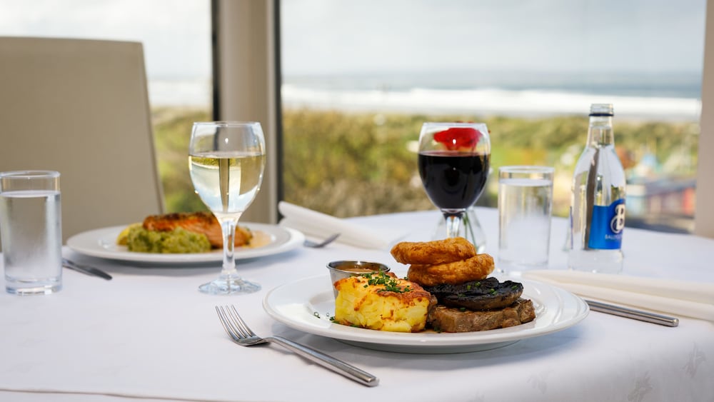 Ocean Sands Hotel 28/40