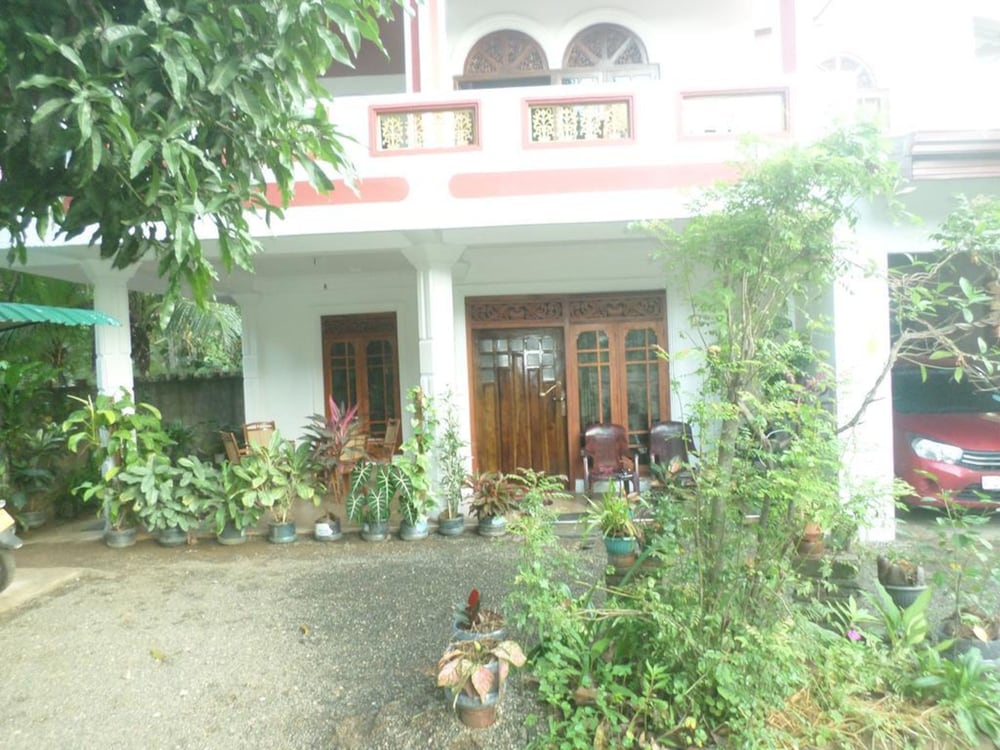 Pradeepa Guest House 3/19