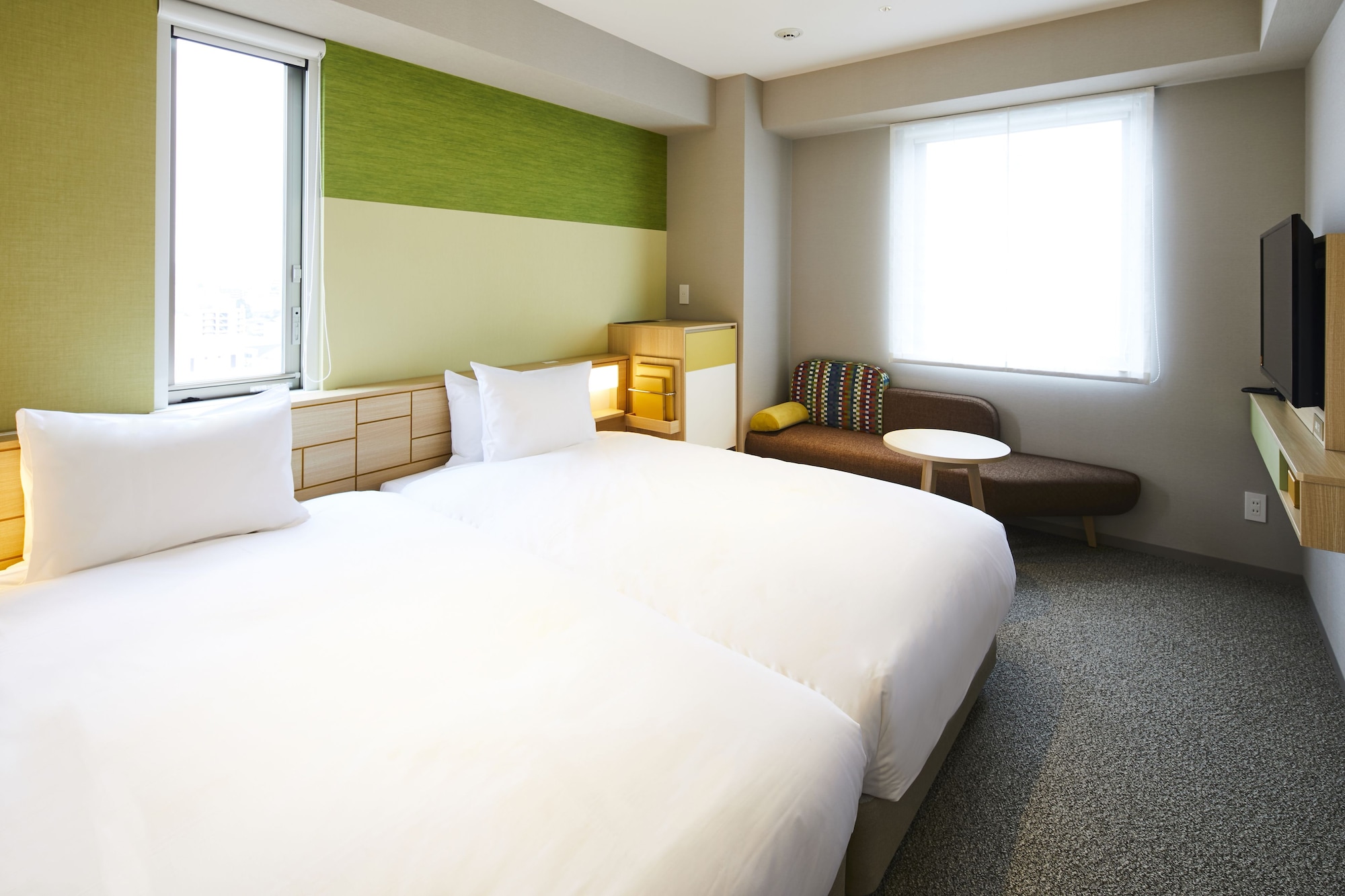 Hollywood, Twin Beds, Smoking