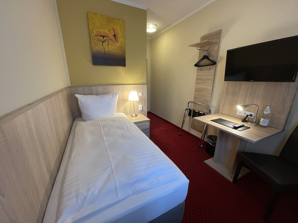 ECONOMY, SINGLE, SINGLE BED, COURTYARD VIEW