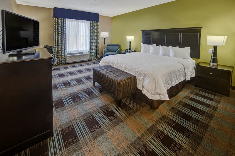 Hampton Inn And Suites Clarksville 4/9