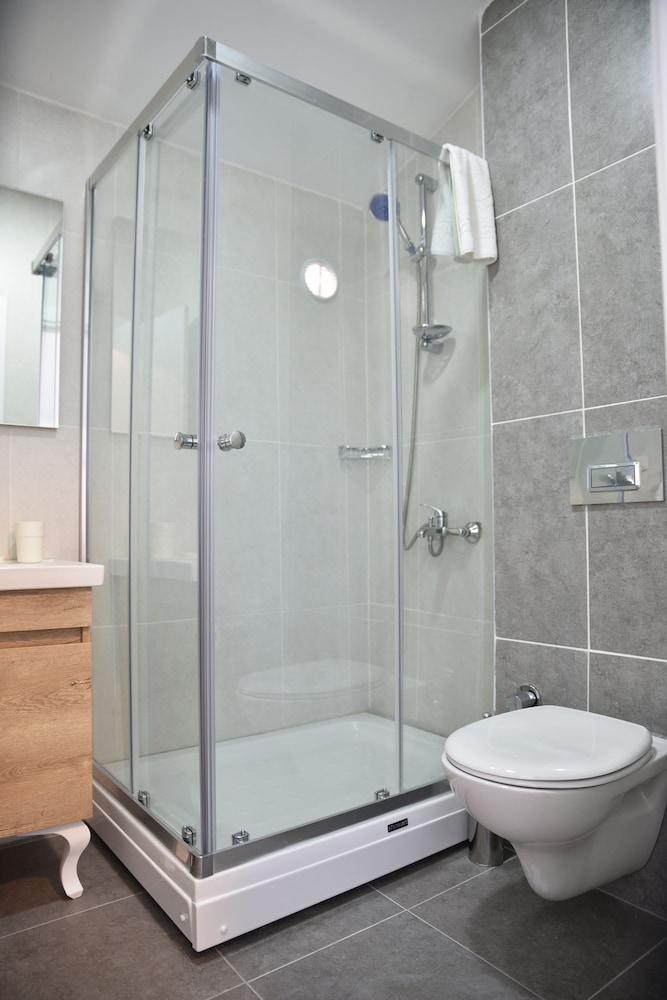 Zeytin Arasi Apart Otel 49/50