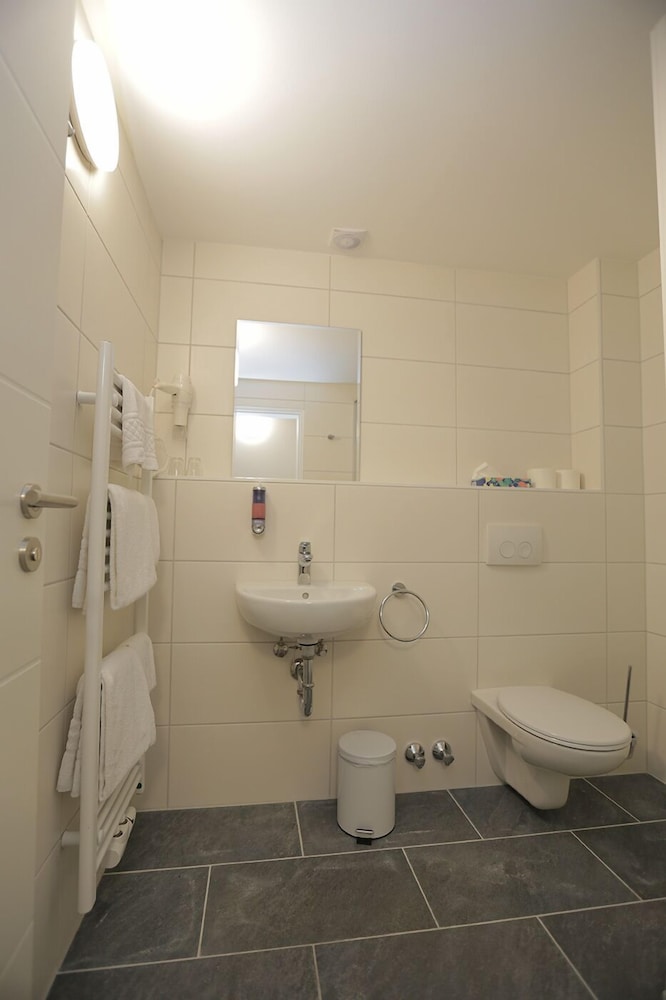 Galeria Hotel Walldorf 16/17