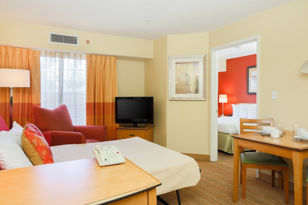 Residence Inn Albuquerque North 17/27