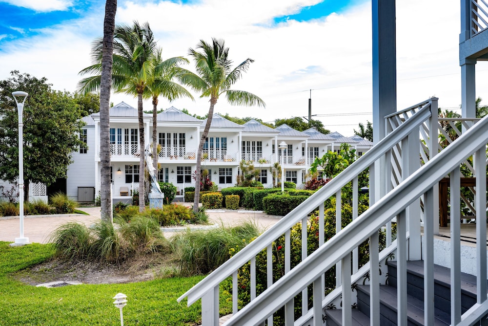 Islander Bayside Resort 5/50