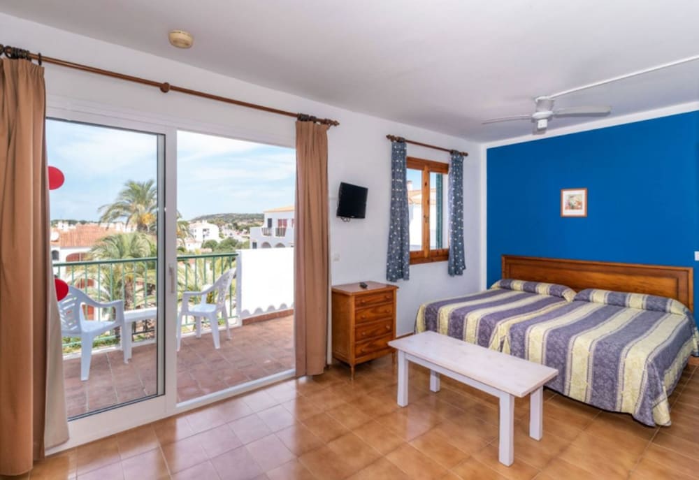 Vista Blanes Apartments 10/33