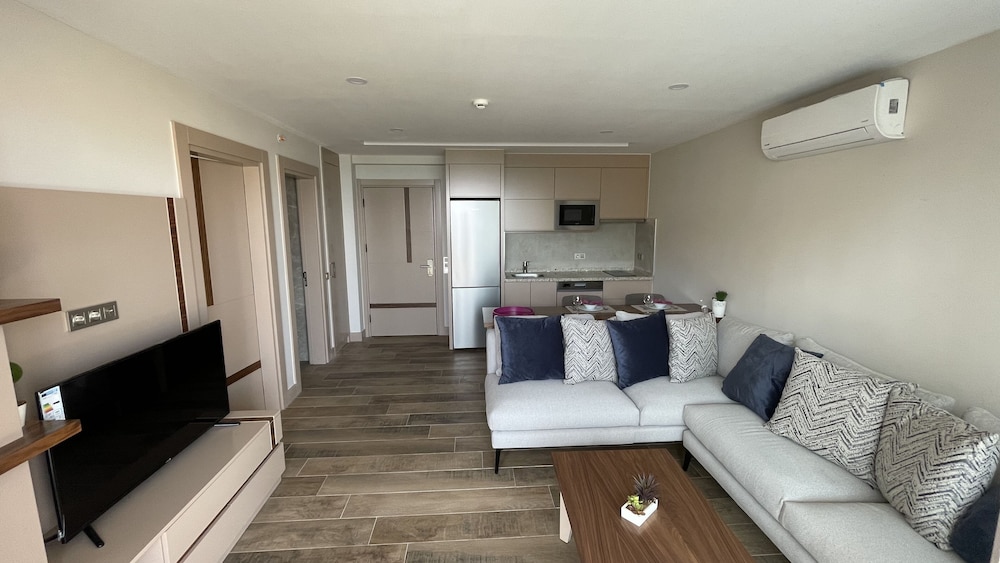 Green Garden City Luxury Apartments 20/37