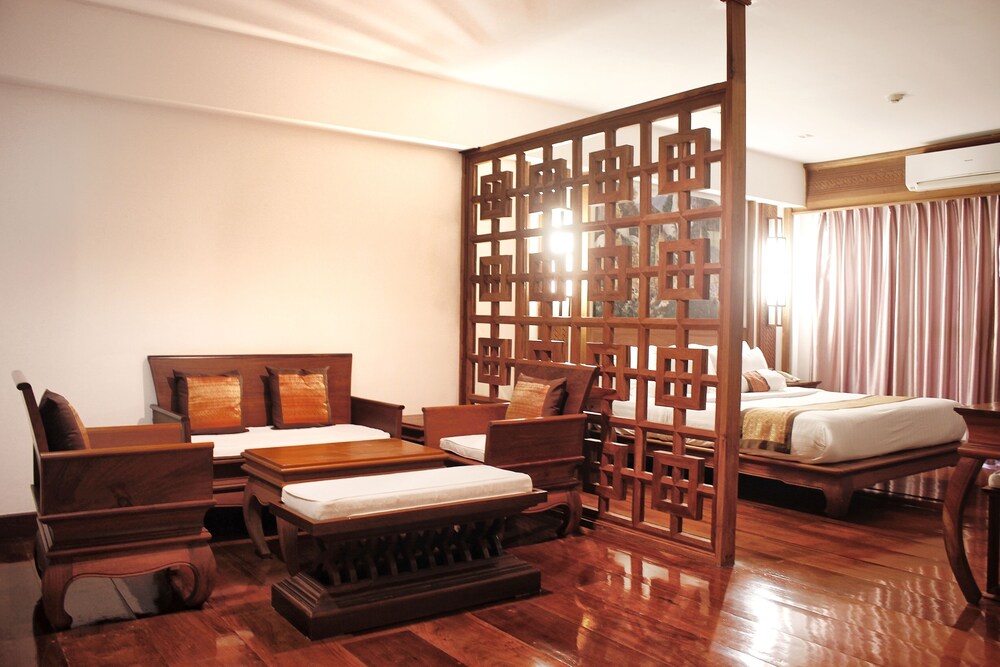CHANTHAPANYA HOTEL 22/44
