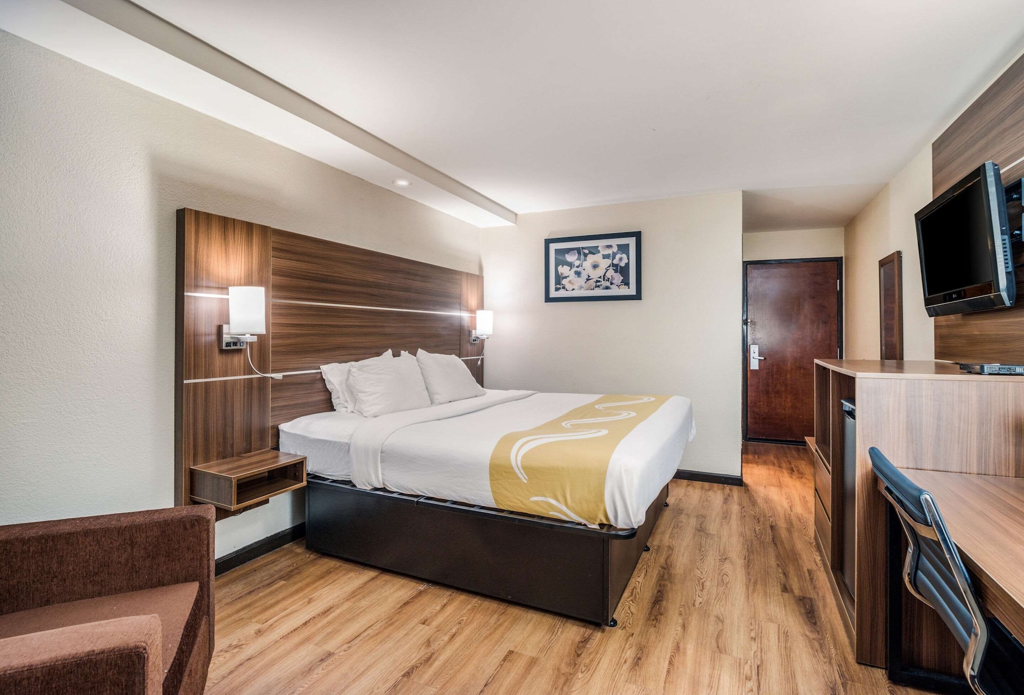 ROOM, KING BED