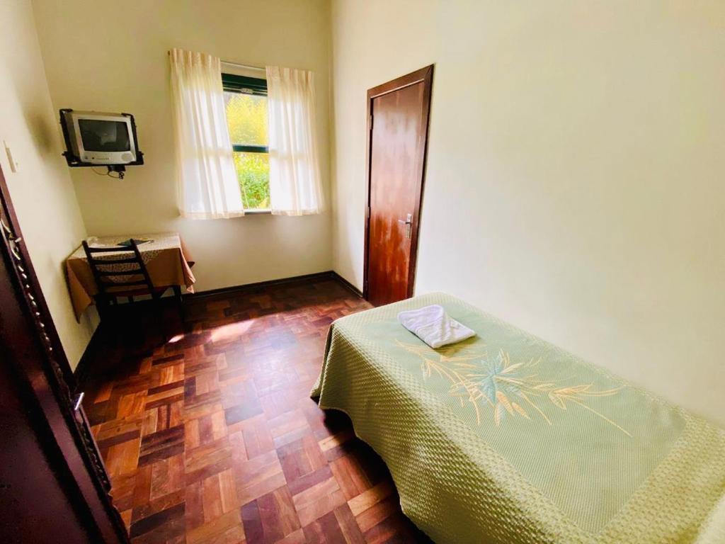 Room, Single