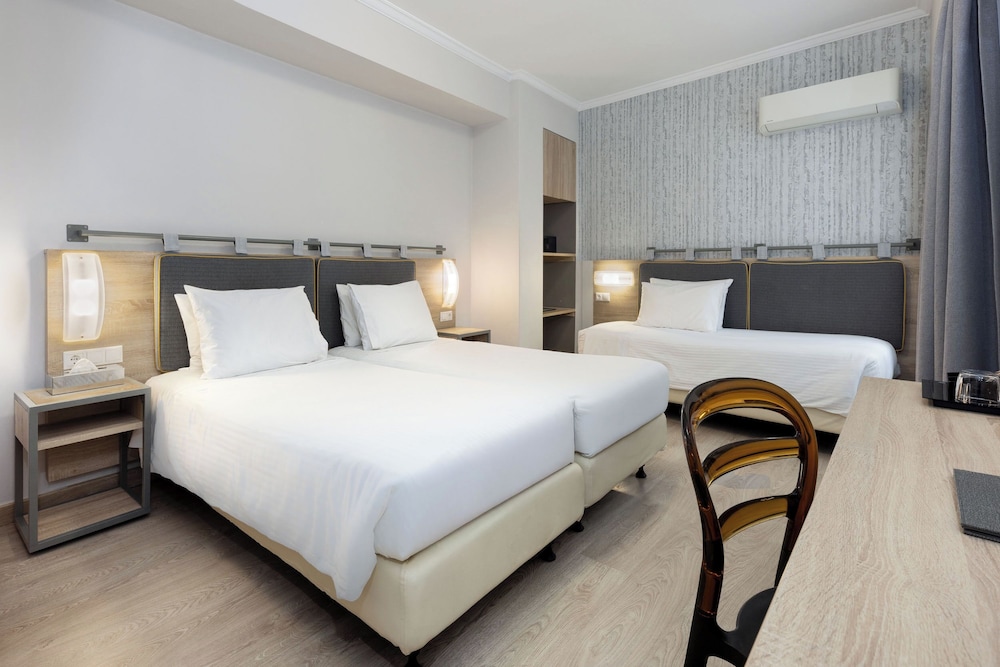 Pan Hotel 23/54