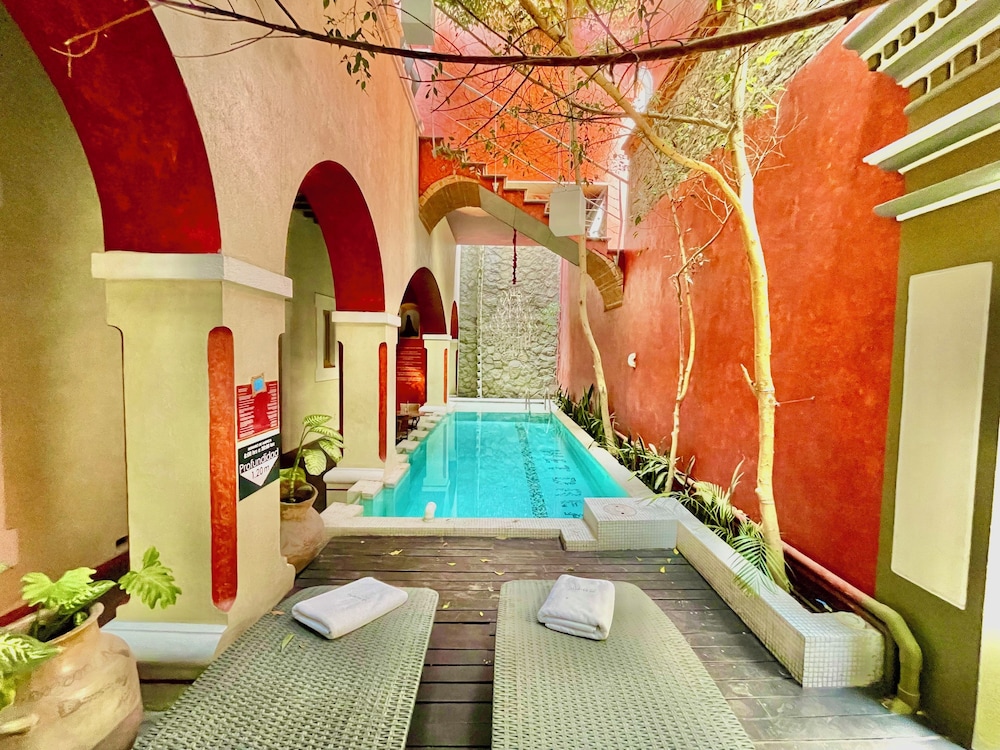 El Sueno Hotel And Spa 53/77