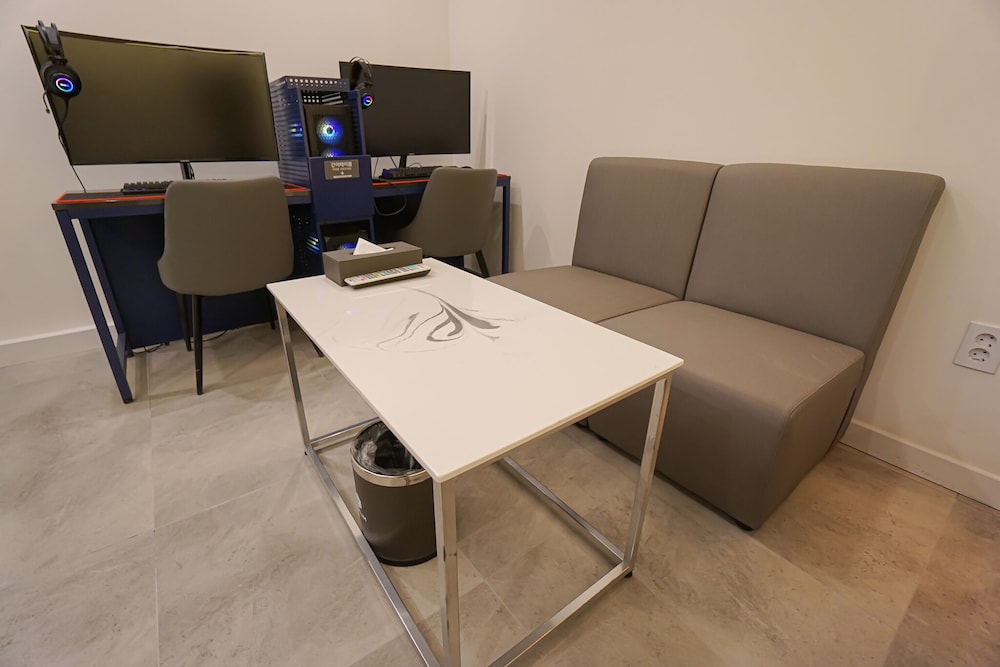Ekklim Classic Hotel 23/32
