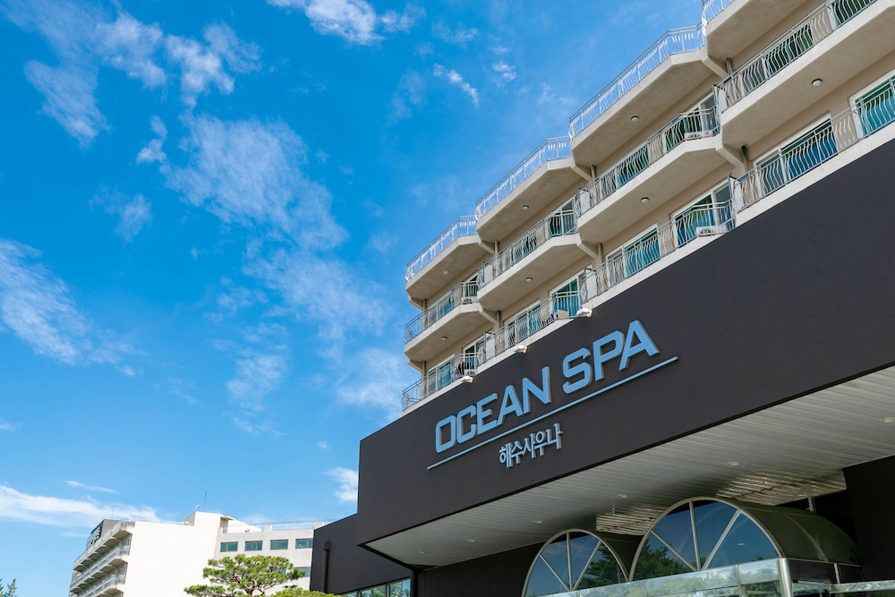 Kensington Resort Seorak Beach