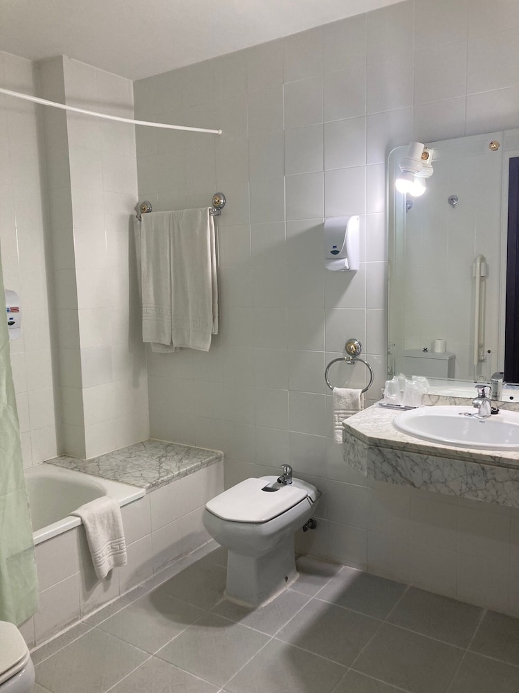 Hotel Almagro 25/73