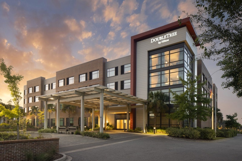 DoubleTree by Hilton Charleston Riverview 1/20