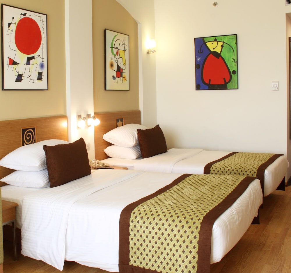 Lemon Tree Hotel Electronics City Bengaluru 20/61