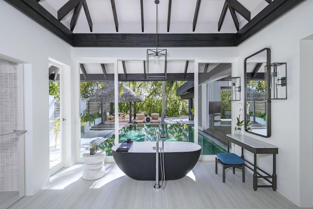 Naladhu Private Island Maldives 44/65