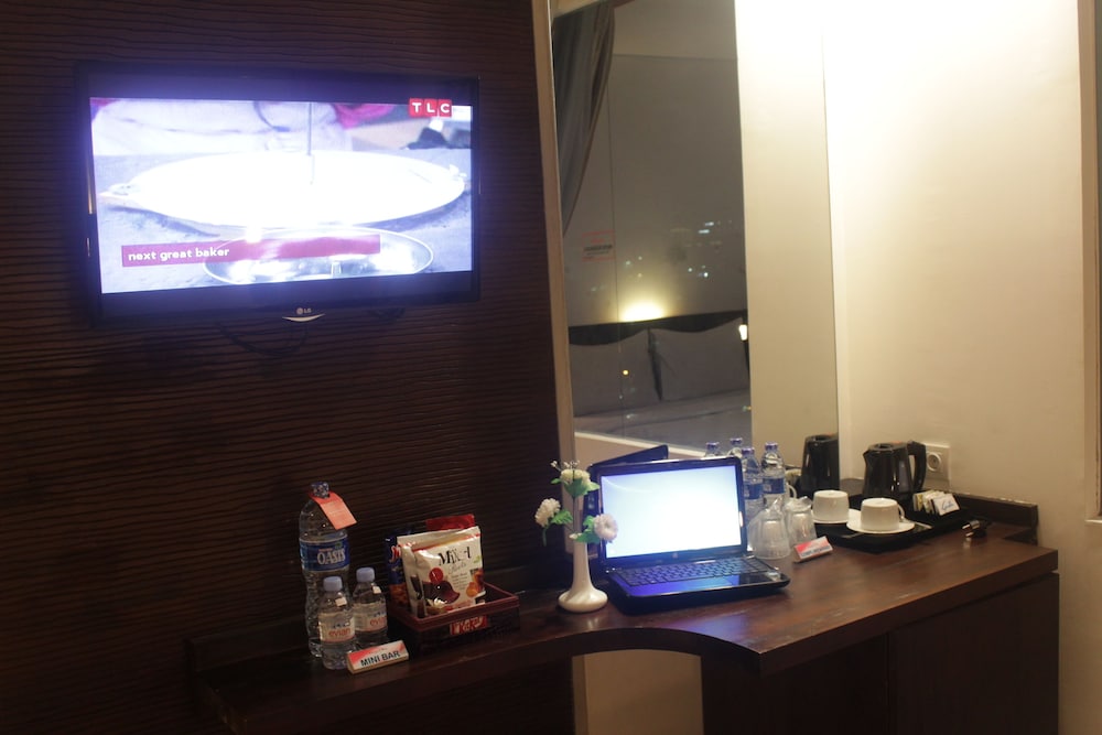 Redstar Hotel 34/39