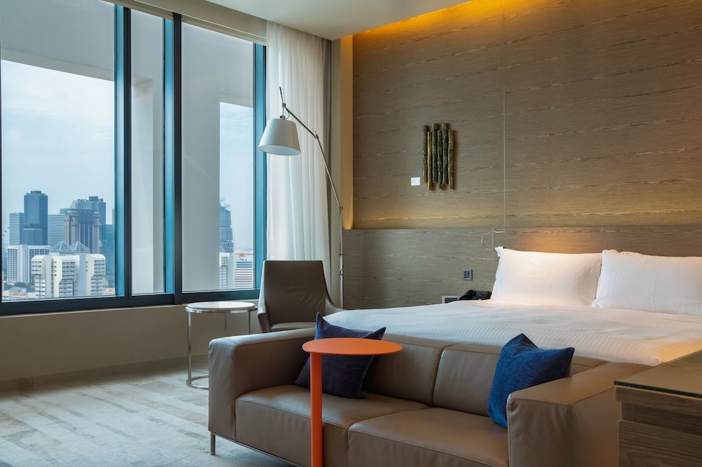 One Farrer Hotel 28/69